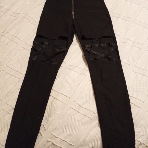 4/$20 Goth Star zipper Pants - Picture 5 of 10